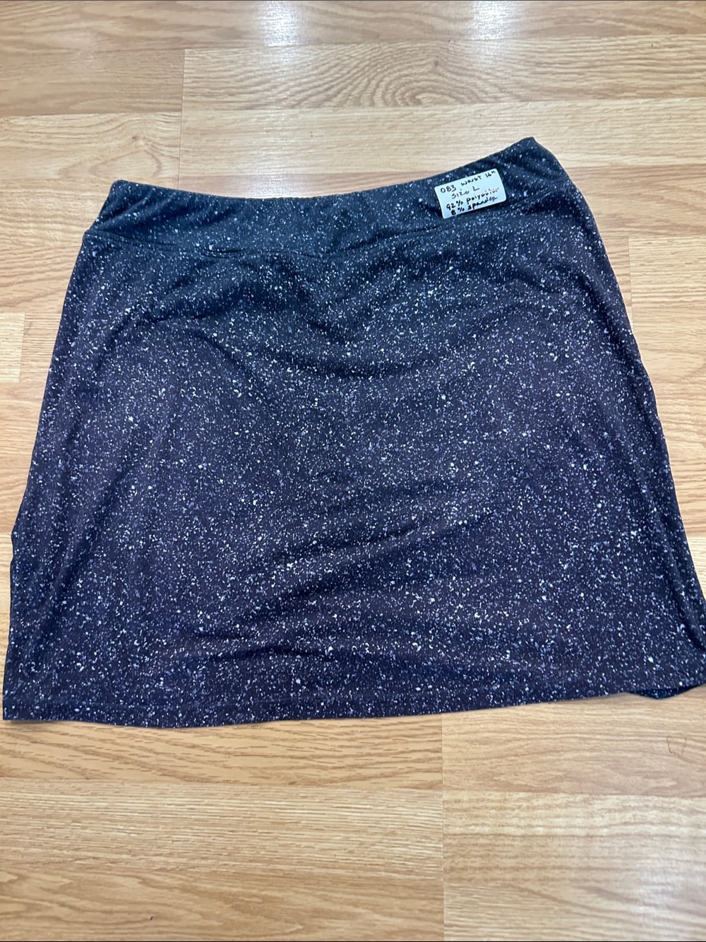 O83. Black Speckled Stretch Skort